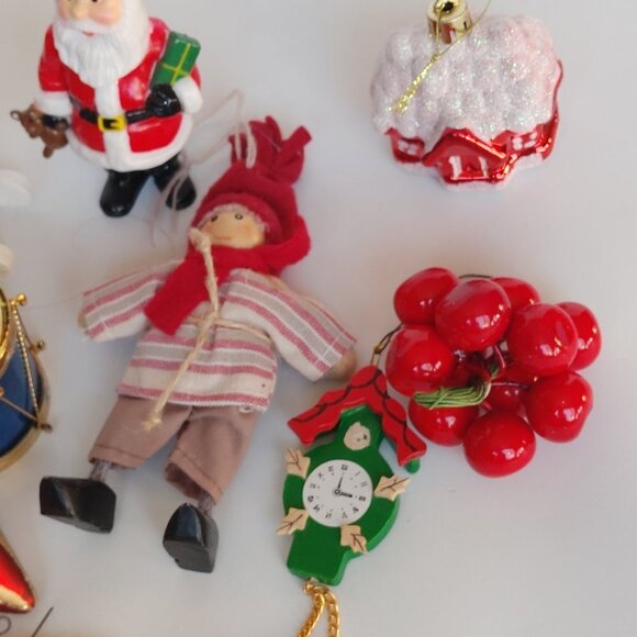 LARGE Christmas Ornament Lot of 22 Pieces Assorted Holiday Ornaments RED THEME - Picture 5 of 11